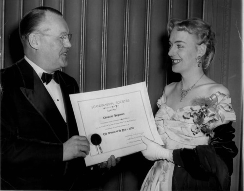 Download the full-sized image of Christine Jorgensen Receives Woman of the Year Award