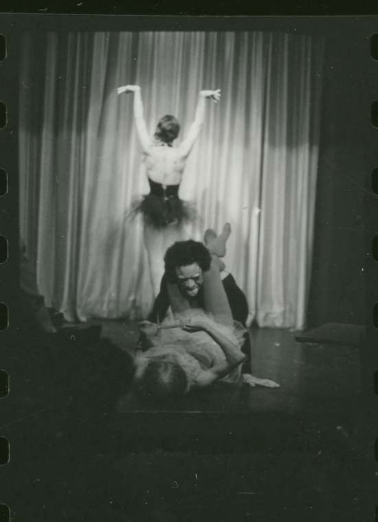 Download the full-sized image of A Photograph of Three Cabaret Performers (no. 127)