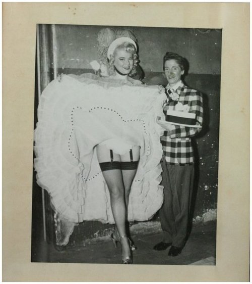 Download the full-sized image of Two Unidentified Jewel Box Revue Performers